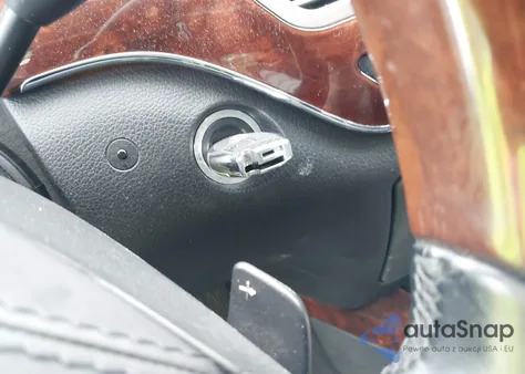 2011 Mercedes-Benz S 550 4Matic z USA, uszkodzony, nr VIN WDDNG8GB5BA370600